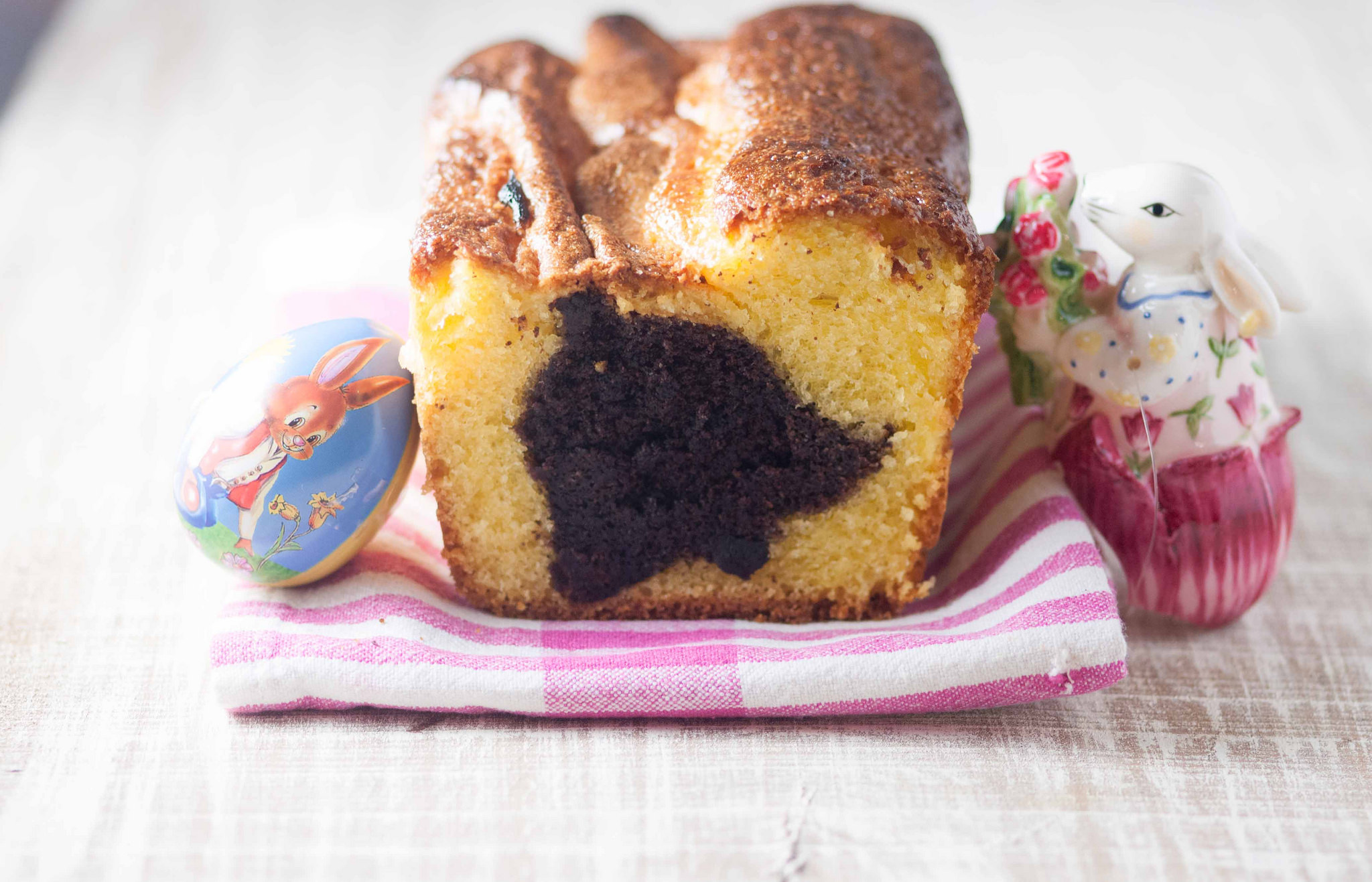 plumcake con campana al cacao